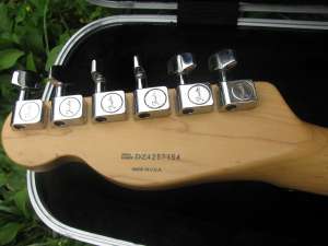 ������ ������ Fender American Deluxe Telecaster (2004)