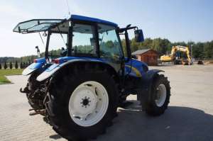 ������ ������� New Holland T5060.