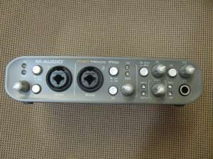 ������ �������� ����� M-Audio Fast Track Pro - ����������