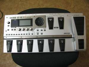 ������ �������� ��������� Boss GT-10 - ����������