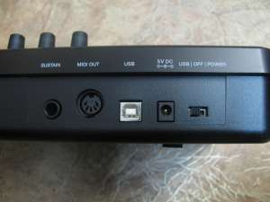 ������ ����-���������� Alesis QX25