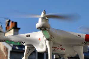 ������ �������������� DJI Phantom 2 � DJI Phantom 3 Professional - ����������