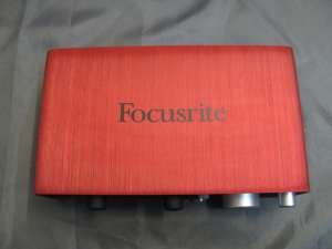 ������ �������������� Focusrite SCARLETT 2i2 - ����������