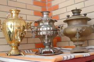 �������