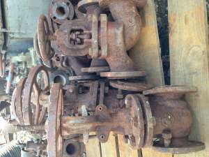 �������