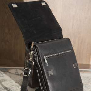 ������� �����-�������� Giorgio Armani.