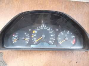 �������� Mercedes