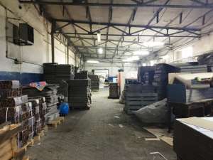 ���������������-��������� �������� 2300 �2 �� ������� 33 ����� �� �������.