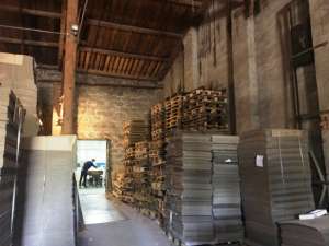 ���������������-��������� �������� 2300 �2 �� ������� 33 ����� �� �������.